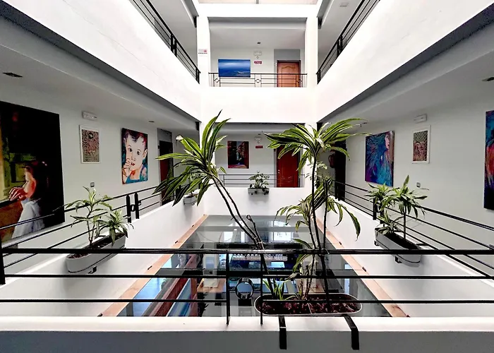 Atrium Hotel